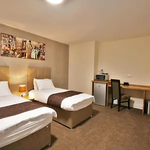 Отель New County & Serviced By Roomsbooked, Глостер